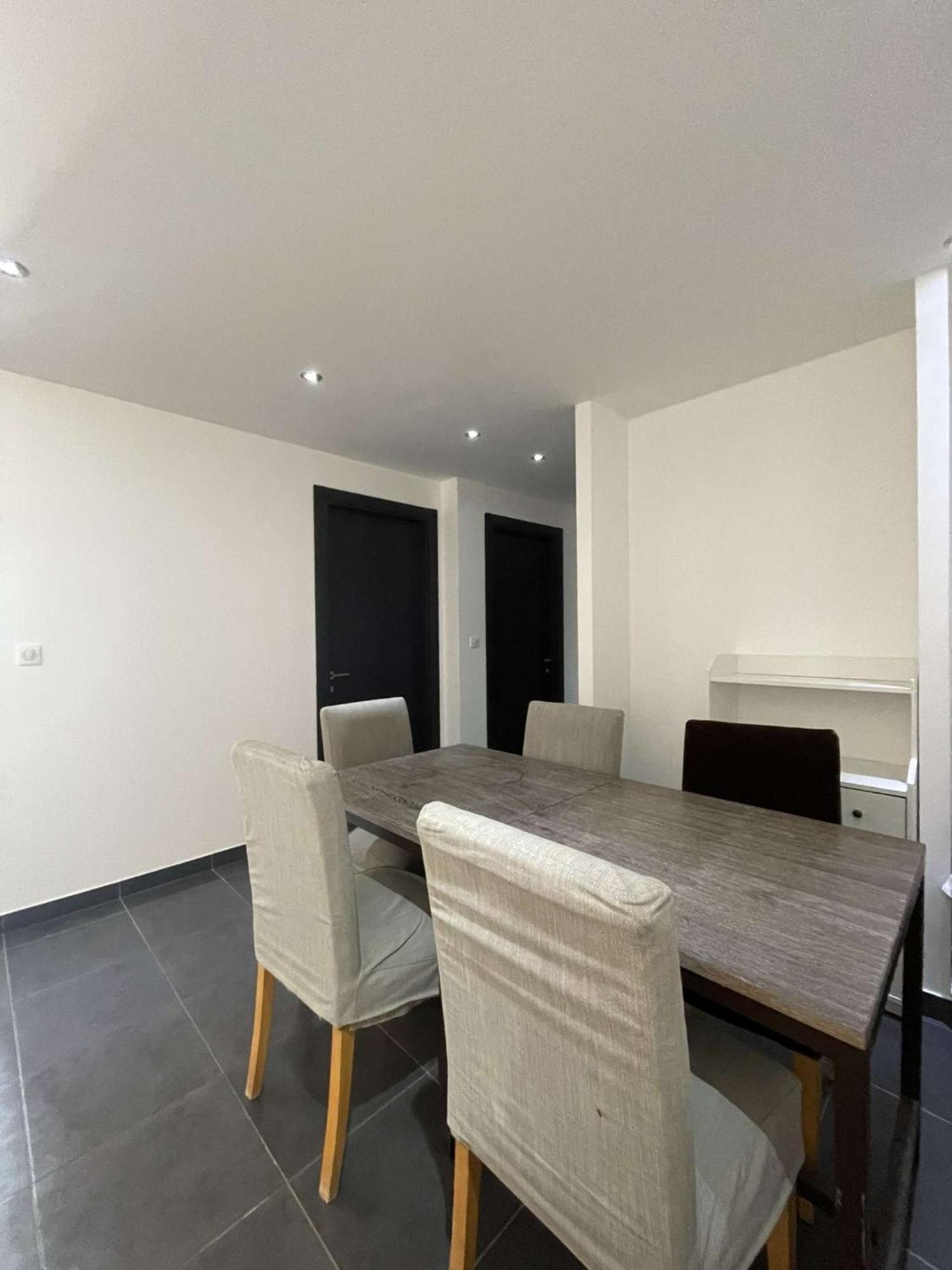 Appartement Neuf, 2 Chambres, Terrasse Plein Sud A Sainte-Maxime Exteriör bild