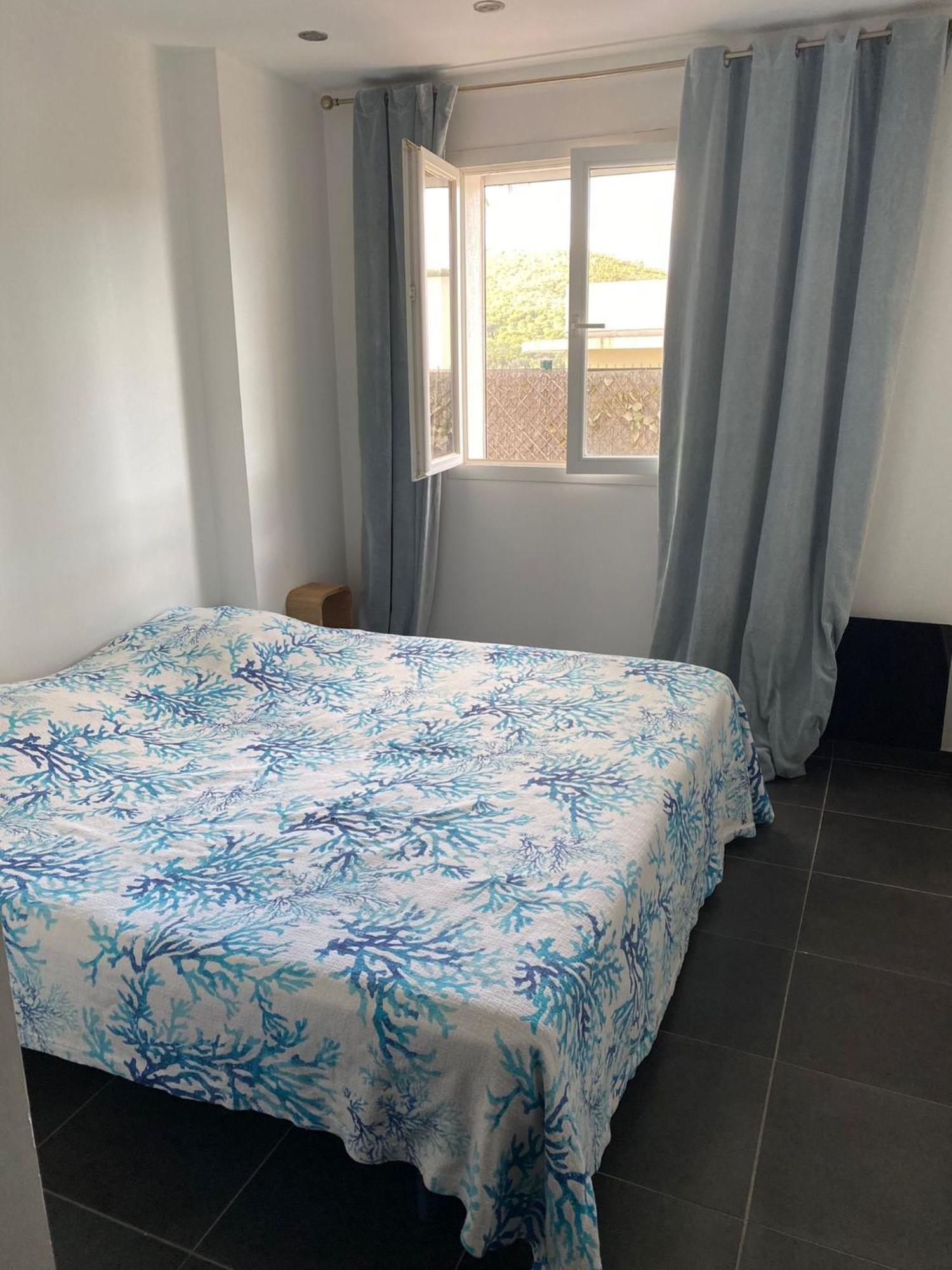 Appartement Neuf, 2 Chambres, Terrasse Plein Sud A Sainte-Maxime Exteriör bild